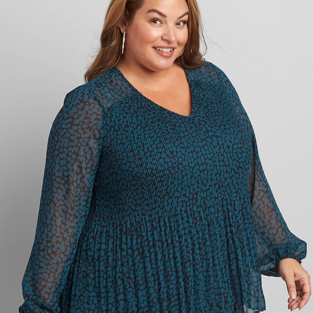 NWT Lane Bryant Pleated blouse Size 18/20